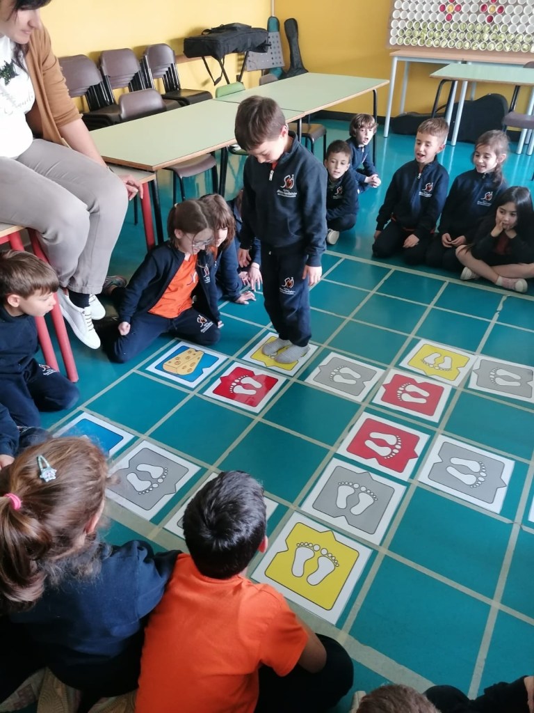 Coding: percorsi e pixel art in classe prima! – RAGAZZinFORMA